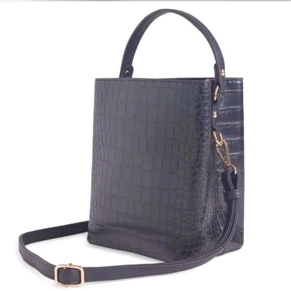 Aota Elena Bucket Bag Black Vegan Leather Crocodile Embossed-Crossbody Strap-NWT - Picture 2 of 11